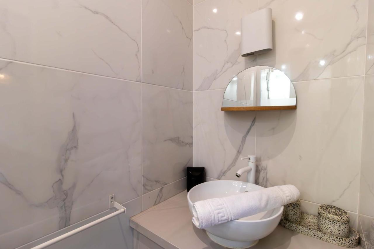 Apartment Center Of Paris By Studio Prestige المظهر الخارجي الصورة