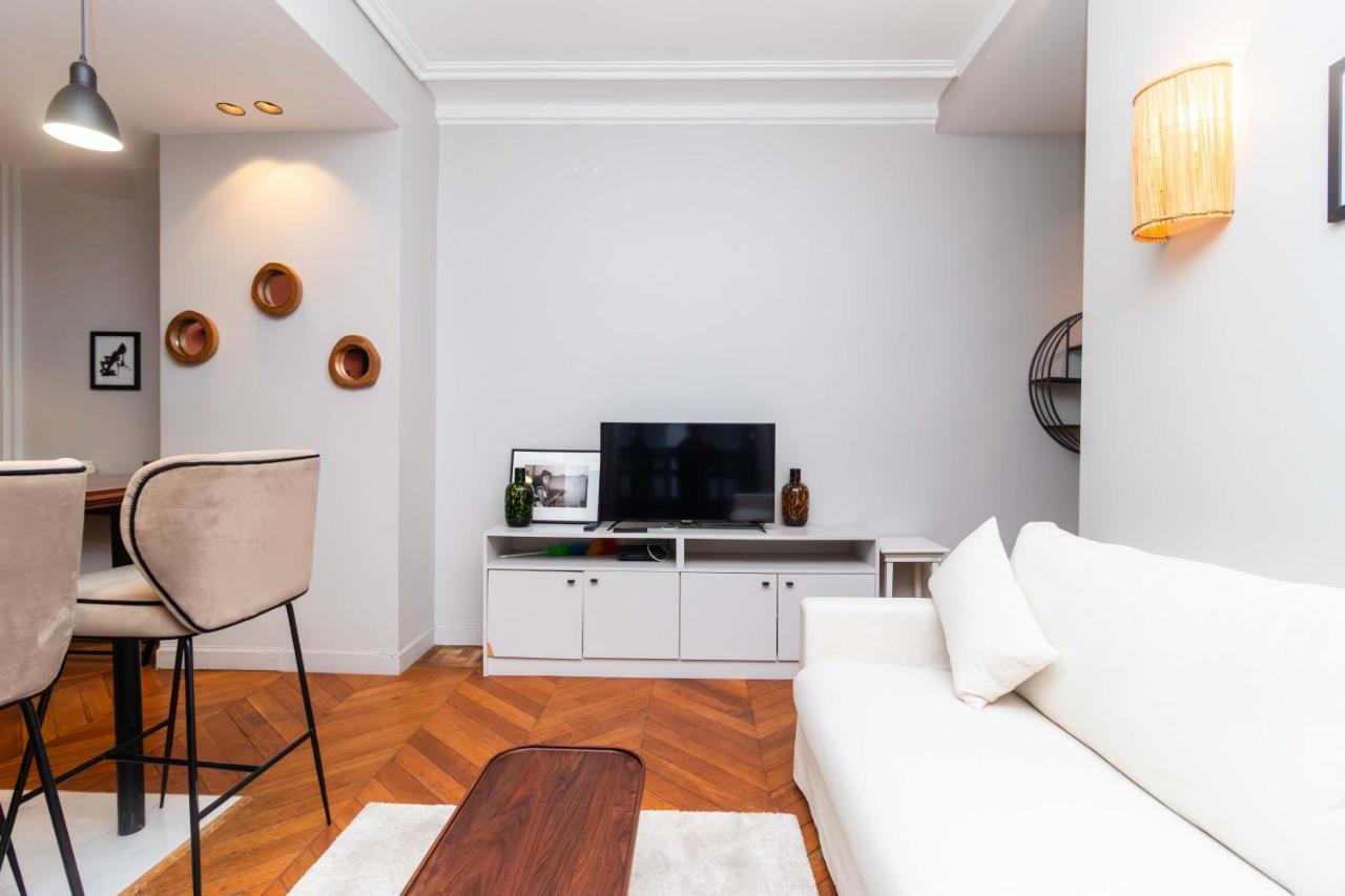 Apartment Center Of Paris By Studio Prestige المظهر الخارجي الصورة